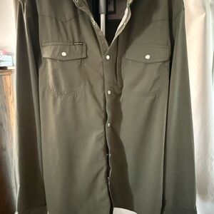 NWOT Poncho pearl snap